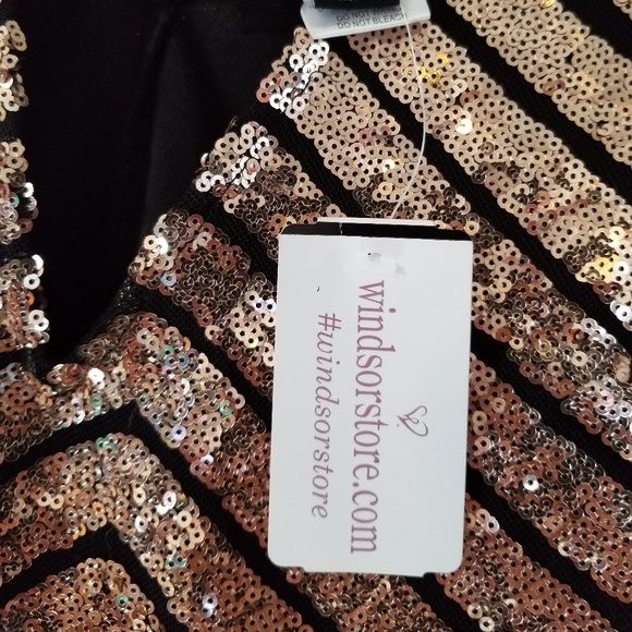 Dress - Picture 3 of 4